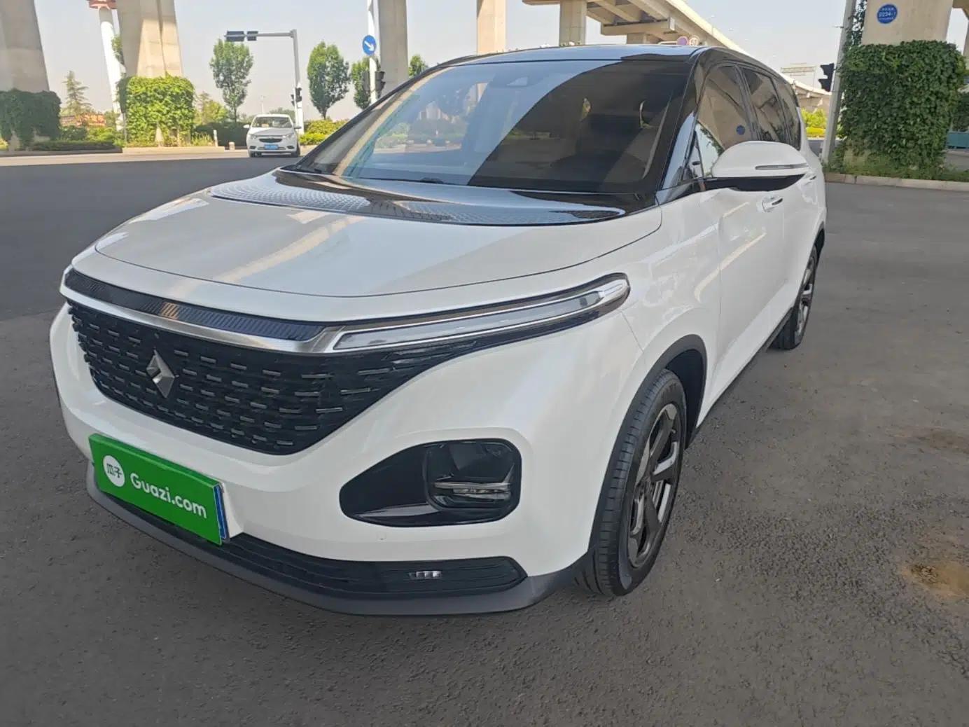 Baojun RM-5 2019 1.5T CVT 24-Hour Online Prestige Version 6 Seats — миниатюра 1