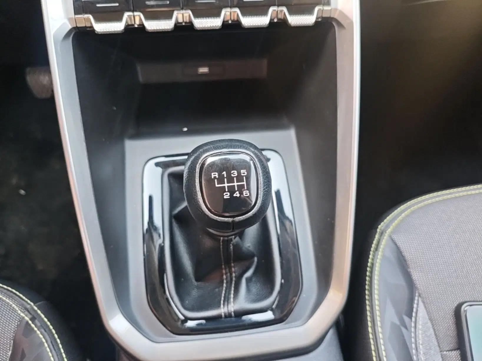 Baojun RS-3 2020 1.5L Manual Smart Elite Edition — миниатюра 17