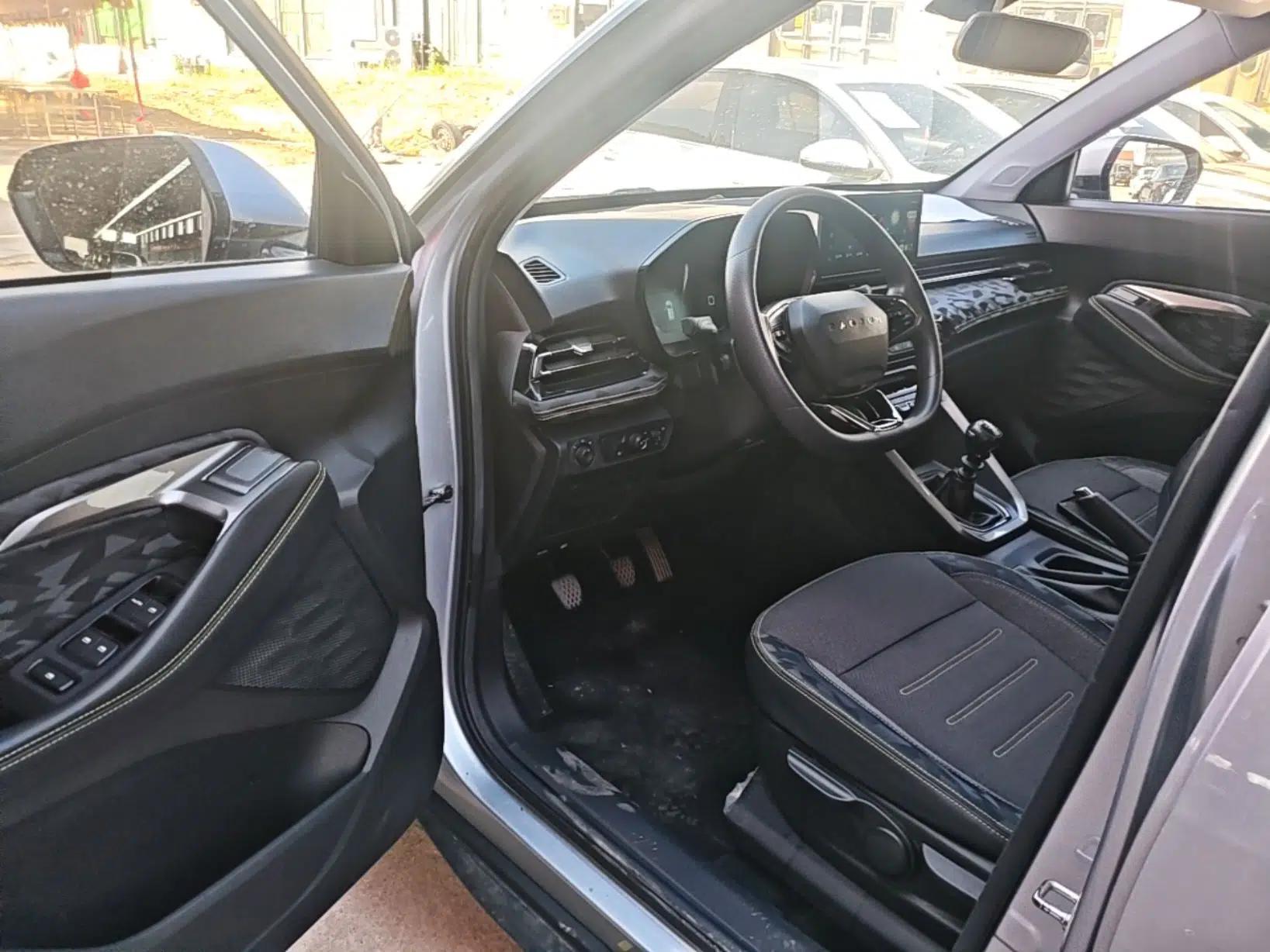 Baojun RS-3 2020 1.5L Manual Smart Elite Edition — миниатюра 19