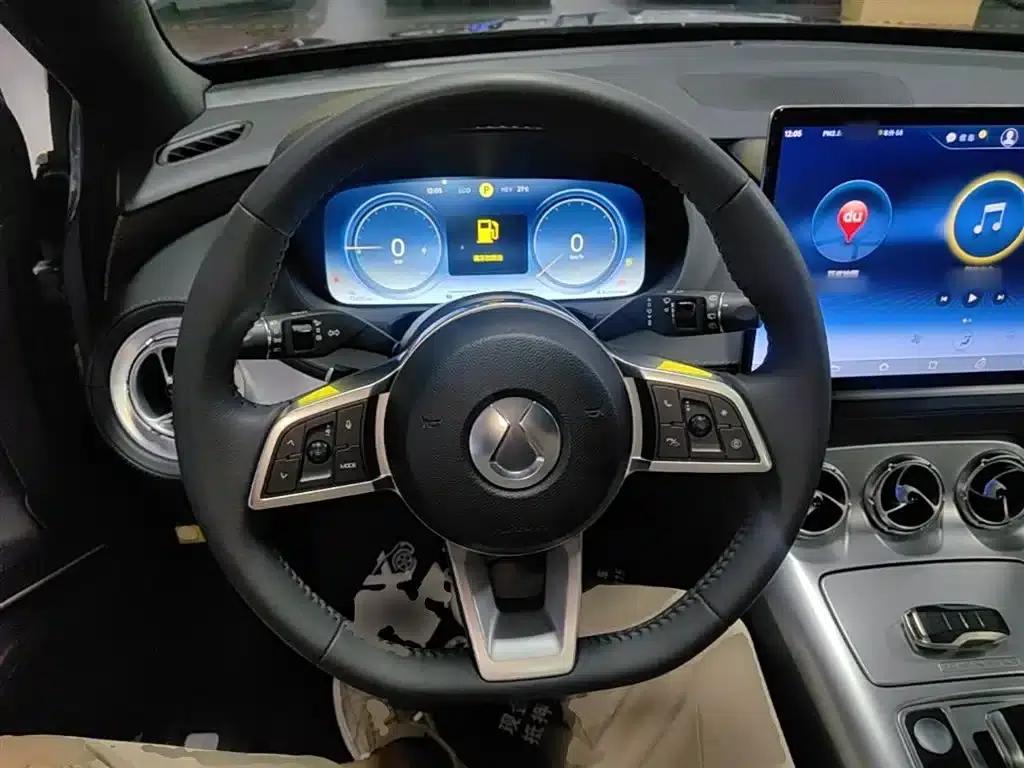 Denza X 2020 PHEV Flagship Edition — миниатюра 11