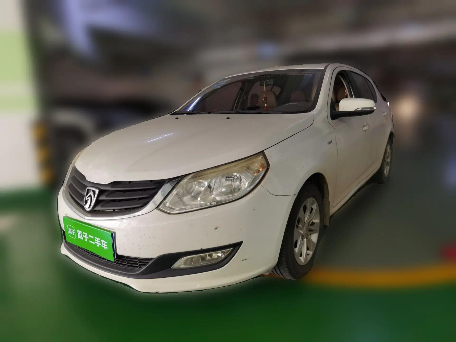 Baojun 610 2014 1.5L automatic comfort version — миниатюра 1