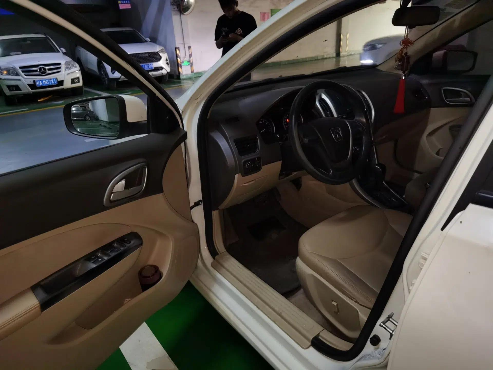 Baojun 610 2014 1.5L automatic comfort version — миниатюра 17