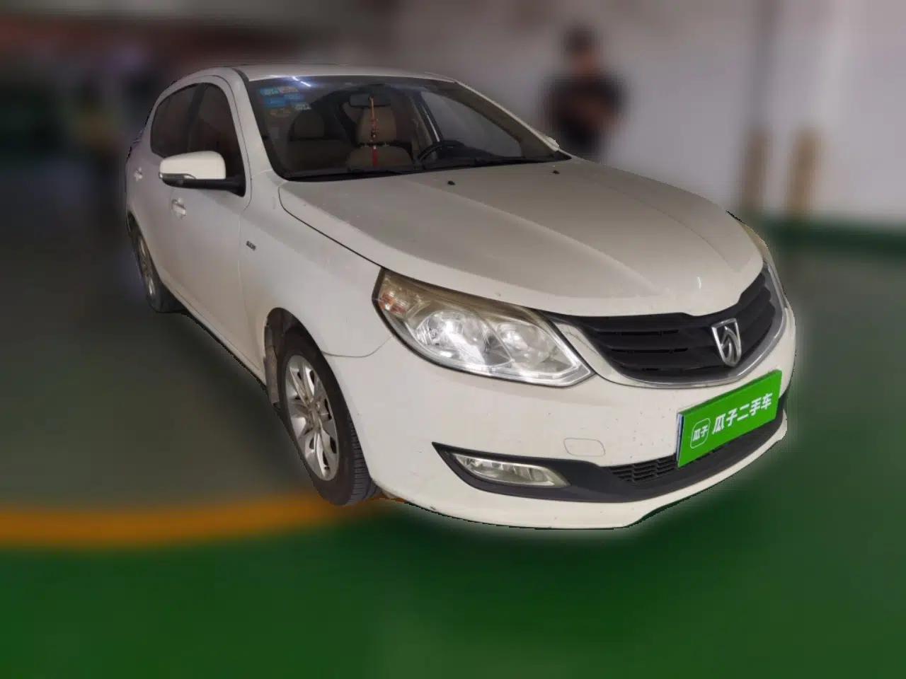 Baojun 610 2014 1.5L automatic comfort version — миниатюра 3