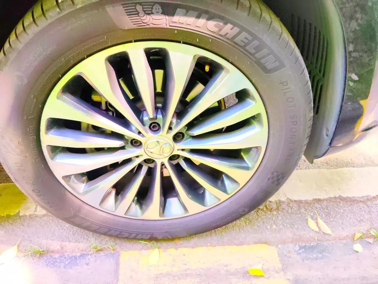BAIC Off-Road BJ90 2021 3.0T Zhenrong Edition — миниатюра 5