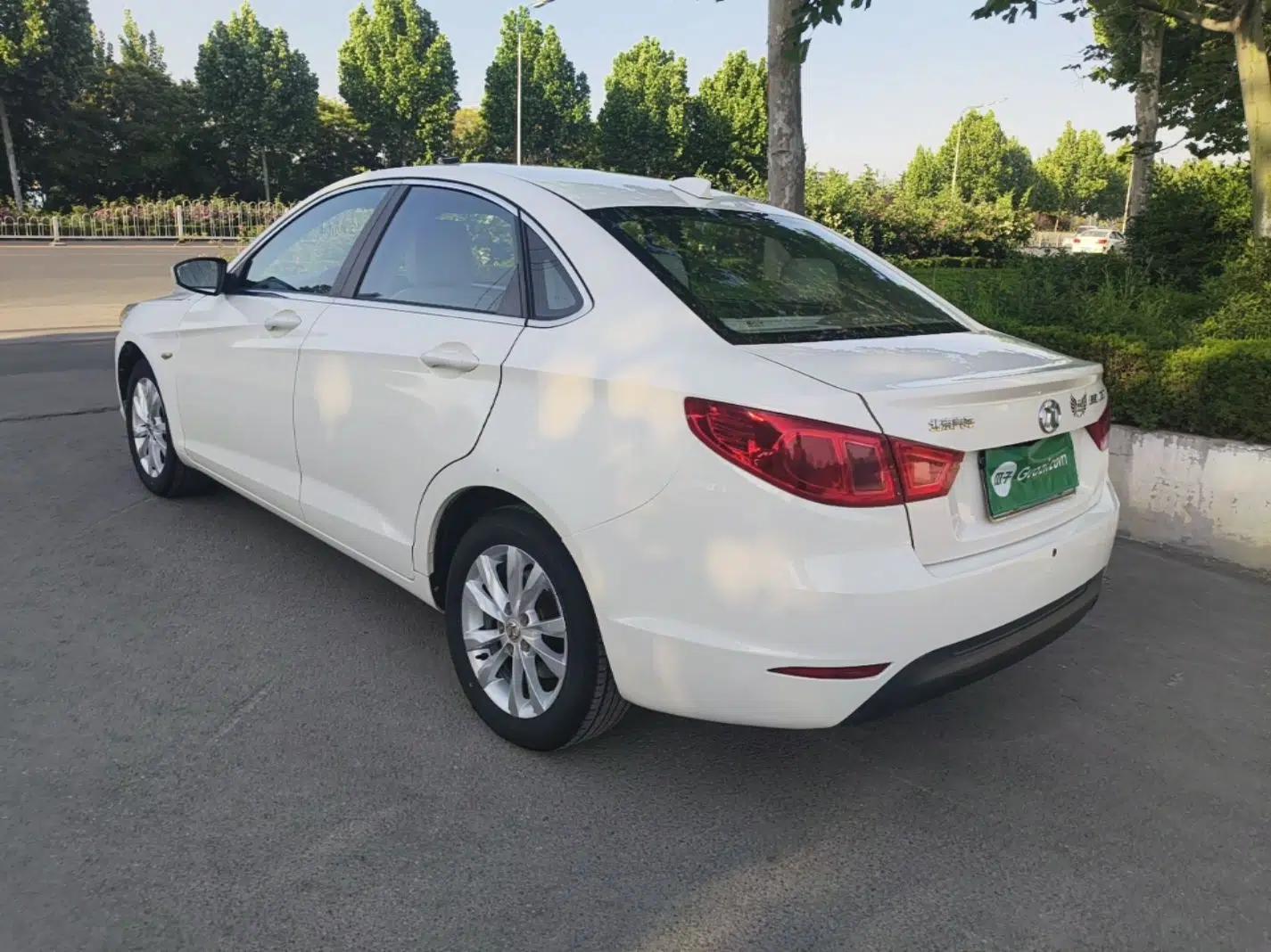BAIC Senova D50 2014 1.5L manual comfort version — миниатюра 4