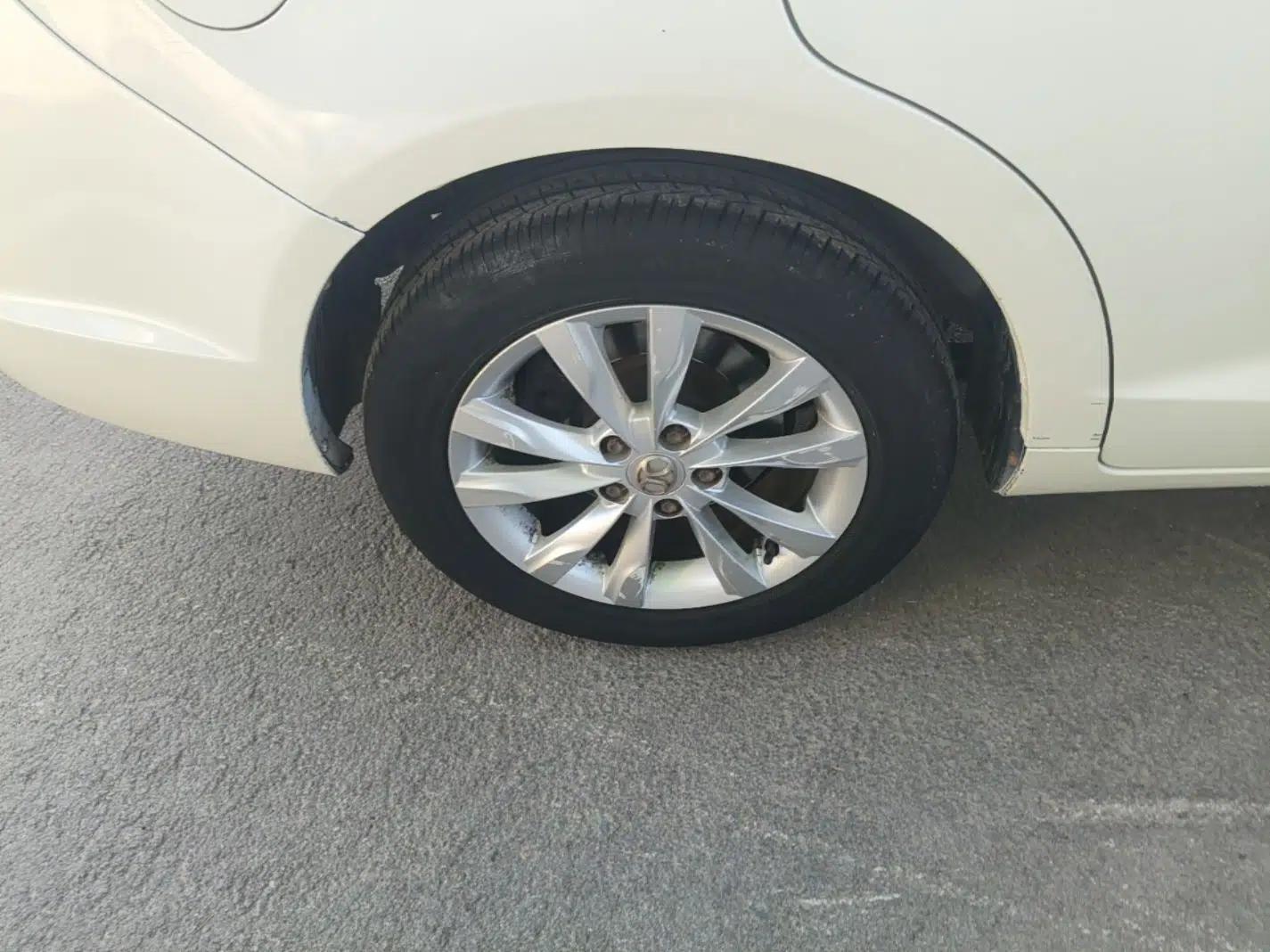 BAIC Senova D50 2014 1.5L manual comfort version — миниатюра 10