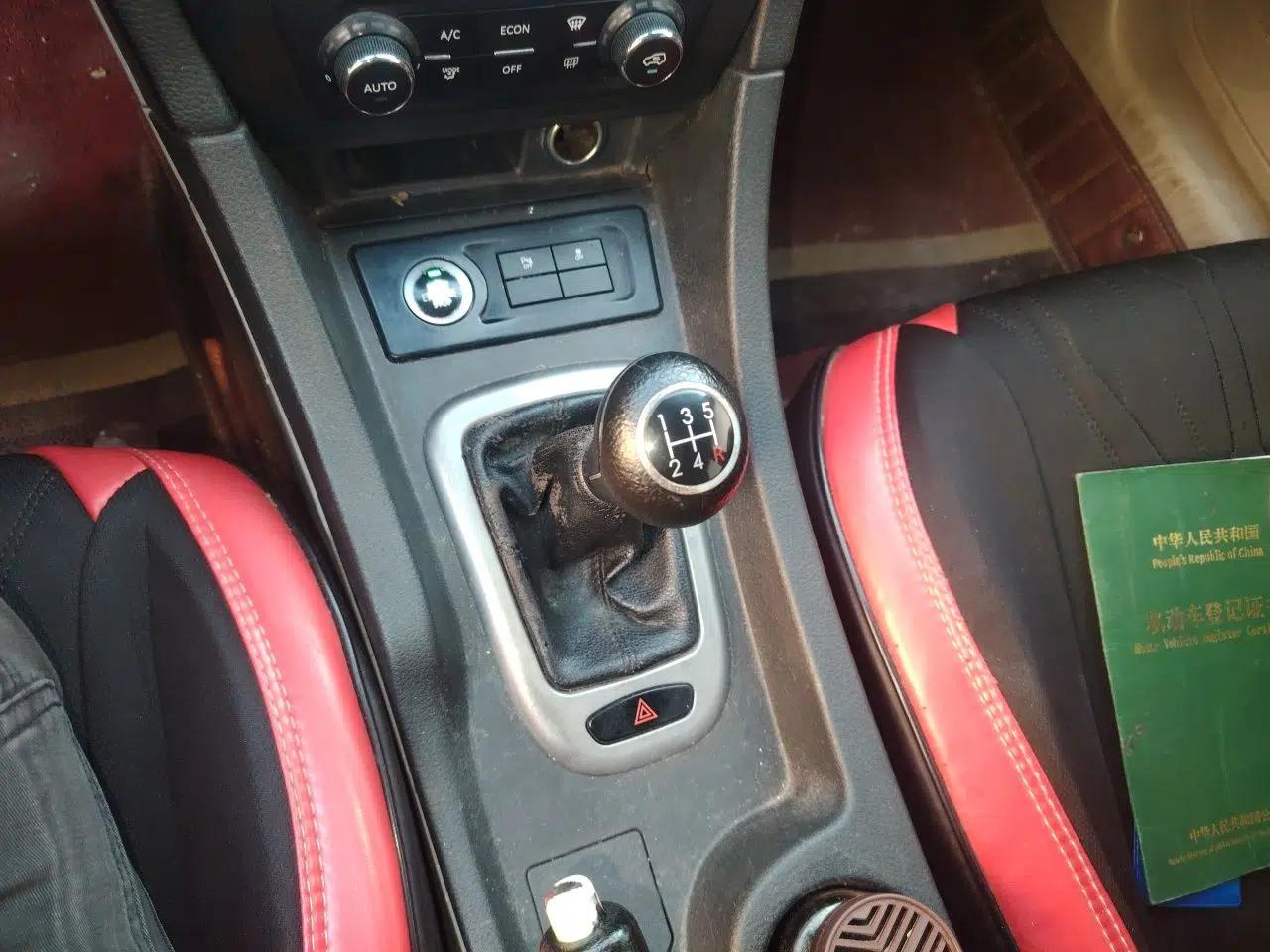 BAIC Senova D50 2016 1.5L Manual Elite Edition — миниатюра 15