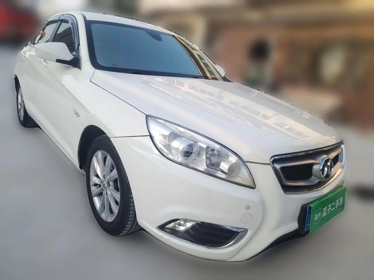 BAIC Senova D50 2016 1.5L Manual Elite Edition — миниатюра 3