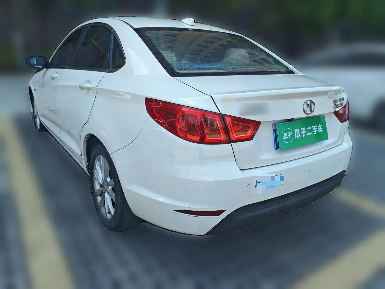 BAIC Senova D50 2014 1.5L manual comfort version — миниатюра 4