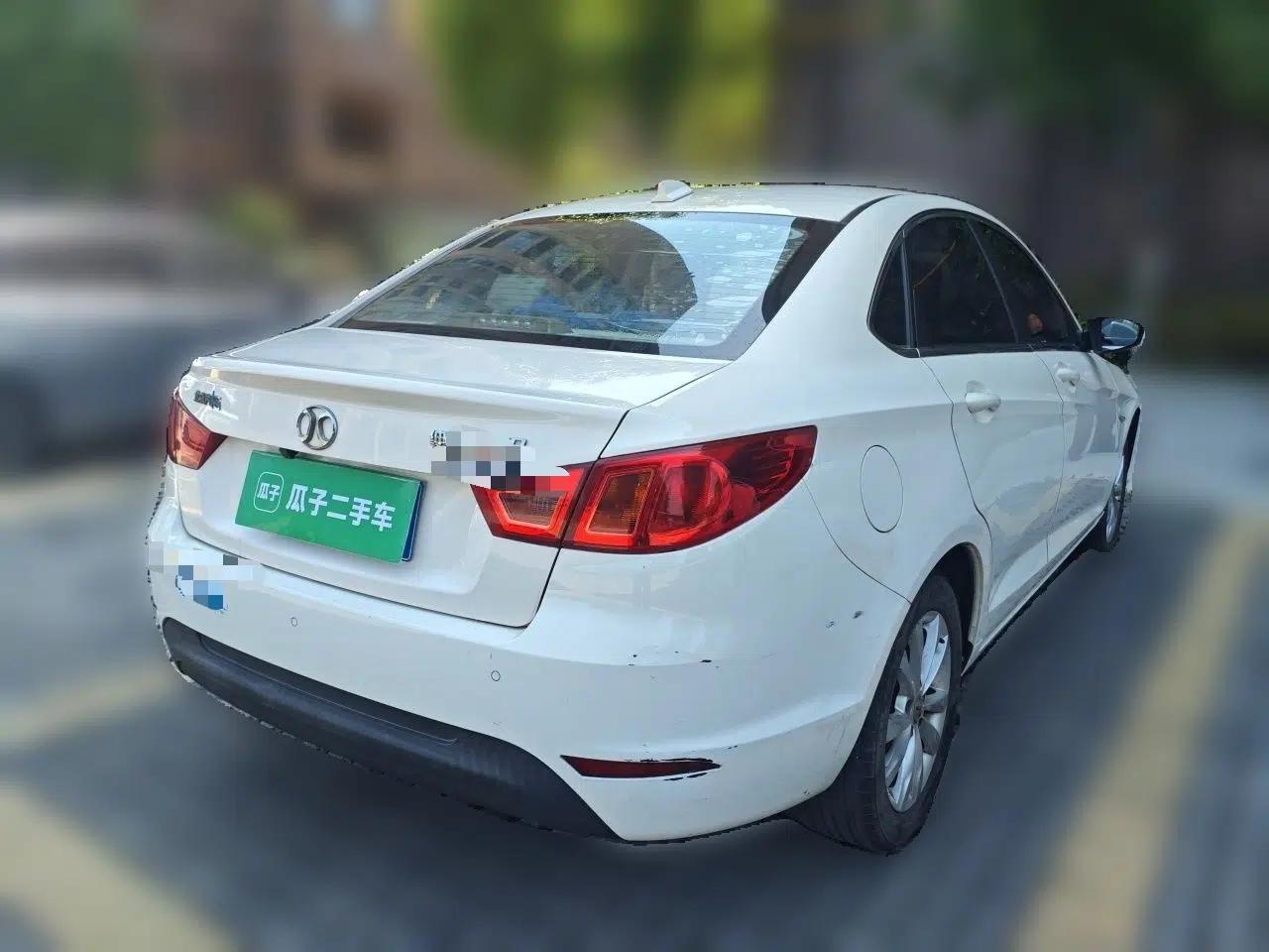 BAIC Senova D50 2014 1.5L manual comfort version — миниатюра 6
