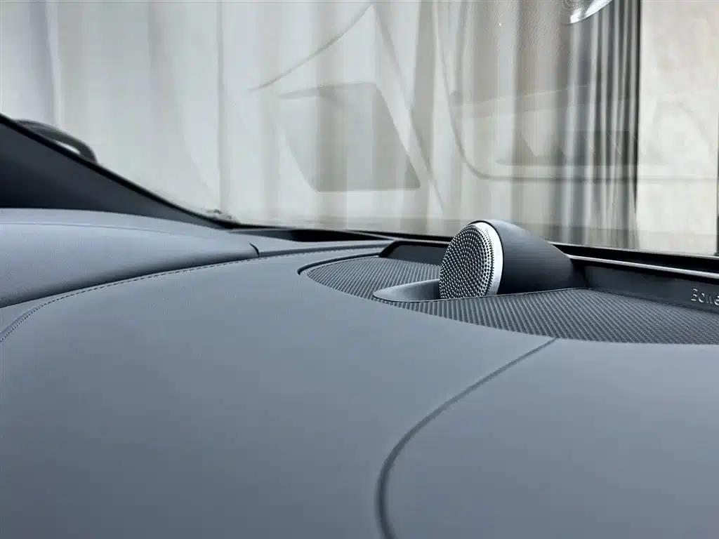 2021 Volvo V90 Cross Country B5 AWD Ultimate Edition — миниатюра 9