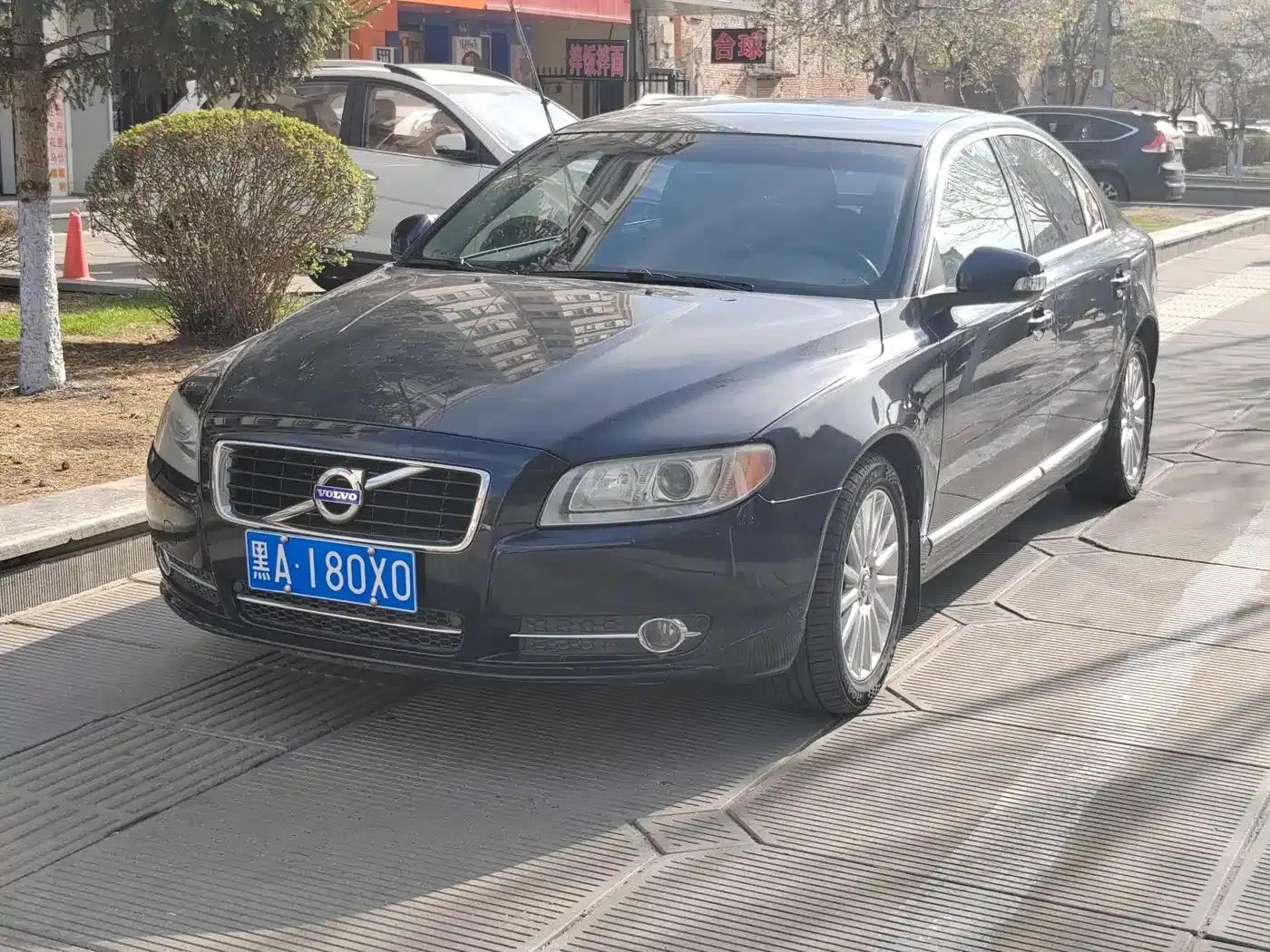 Volvo S80L 2010 3.0T AWD Supreme Edition — миниатюра 2