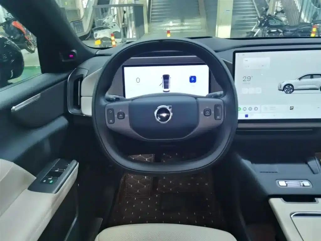 2026 Volvo XC70 Plug-in Hybrid, All-Wheel Drive, Ultra Range — миниатюра 11
