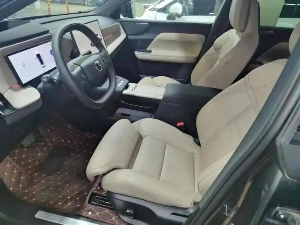 2026 Volvo XC70 Plug-in Hybrid, All-Wheel Drive, Ultra Range — миниатюра 15