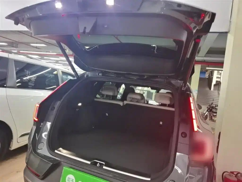 2026 Volvo XC70 Plug-in Hybrid, All-Wheel Drive, Ultra Range — миниатюра 19