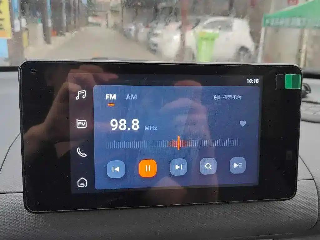 Wuling Hongguang New Energy 2024 Pure Electric Version 300KM Standard Edition — миниатюра 11
