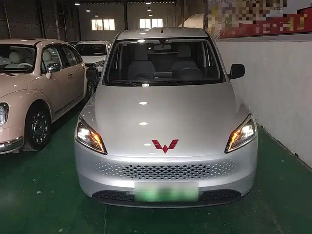 Wuling Hongguang New Energy 2025 Range-Extended Hybrid 50km Practical Model — миниатюра 3
