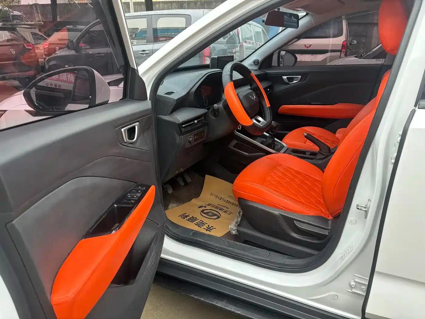 Wuling Xingchi 2023 1.5L CVT Comfort Edition — миниатюра 8
