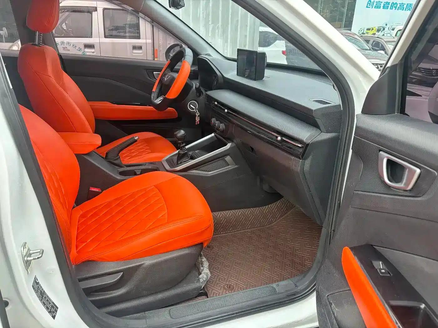 Wuling Xingchi 2023 1.5L CVT Comfort Edition — миниатюра 10