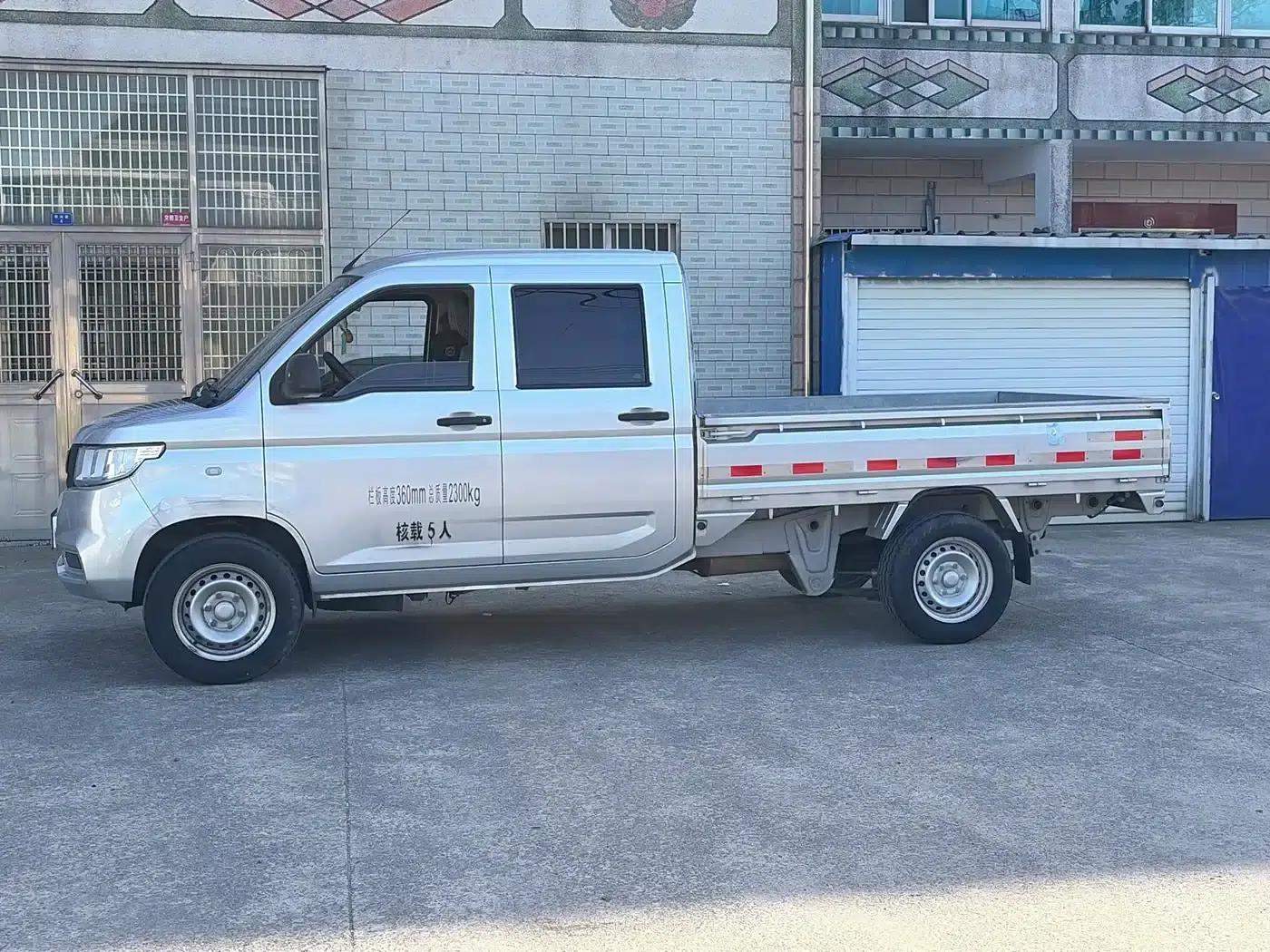 Wuling Rongguang New Truck 2023 1.5L Double Cab Extended Basic Model LAR — миниатюра 3