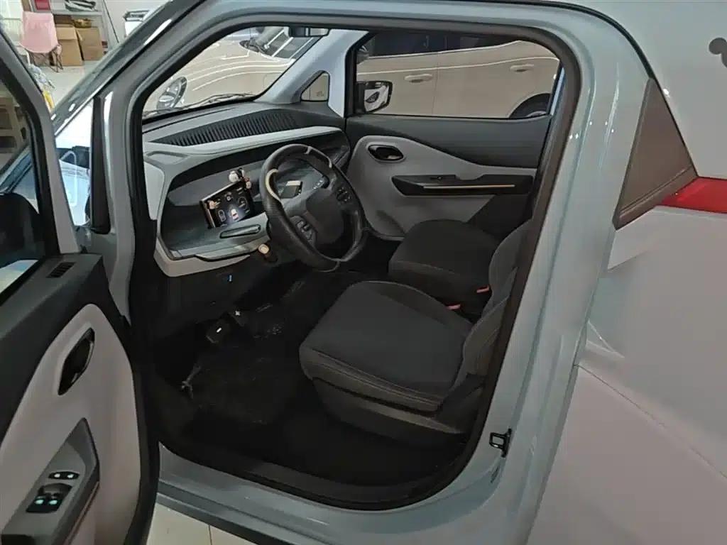 Wuling NanoEV 2021 Fun Edition — миниатюра 17