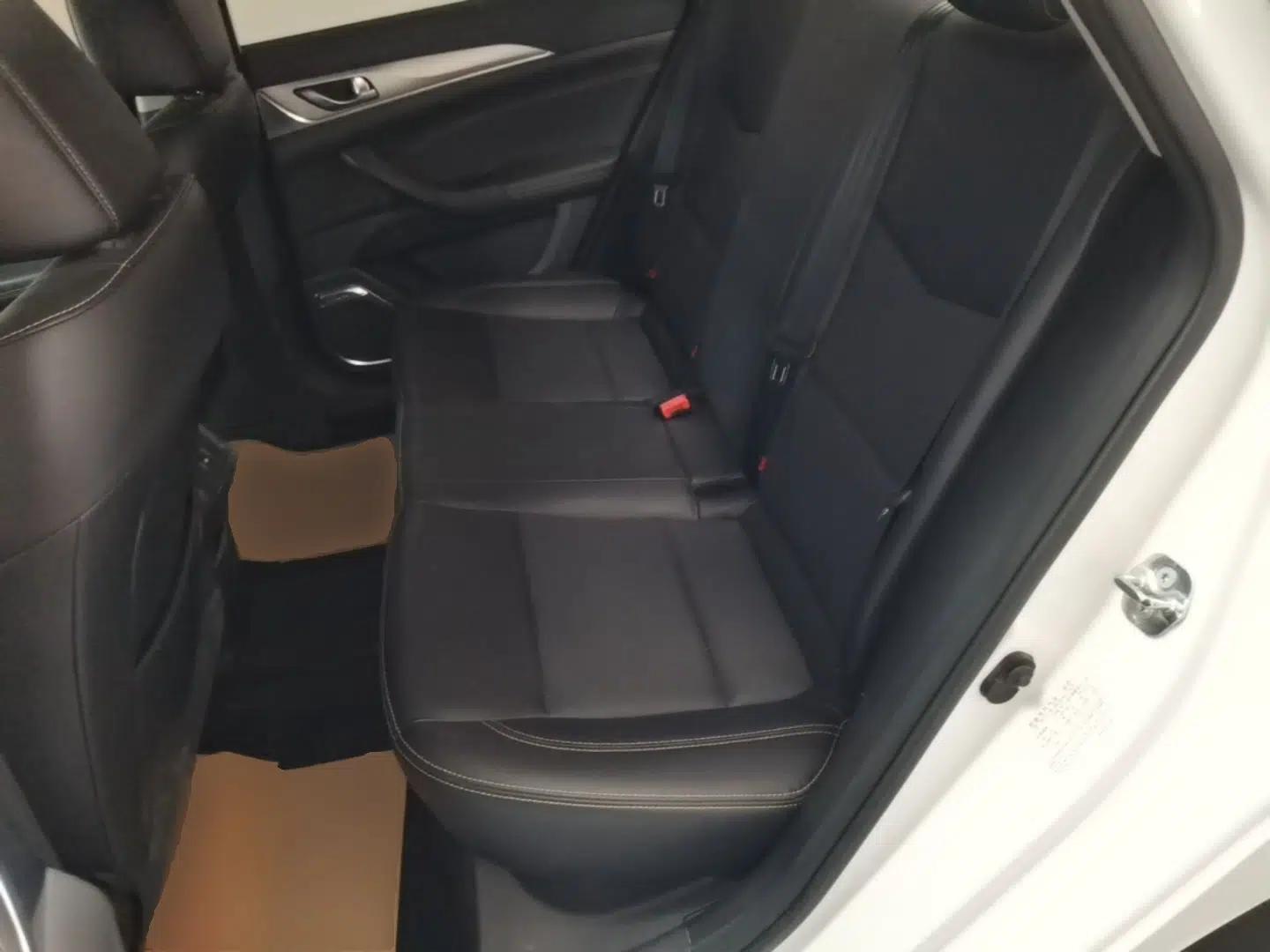CHANGAN Eado New Energy 2019 EV460 Shared Version — миниатюра 19