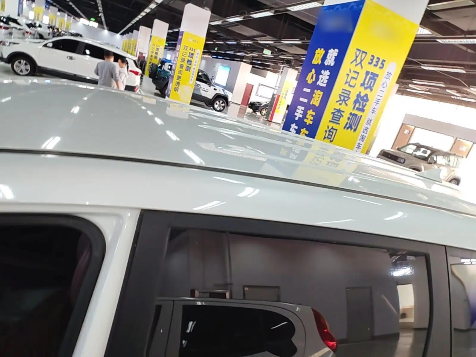 CHANGAN Lingxuan 2017 1.6L Manual Happiness Edition — миниатюра 11