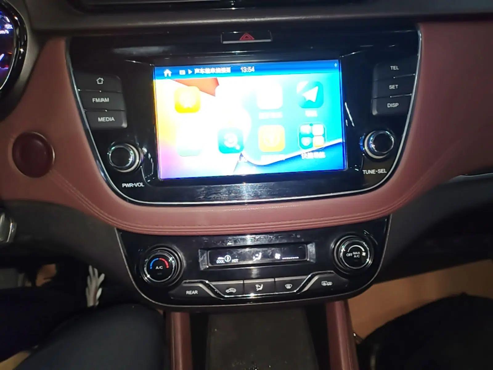 CHANGAN Lingxuan 2017 1.6L Manual Happiness Edition — миниатюра 16