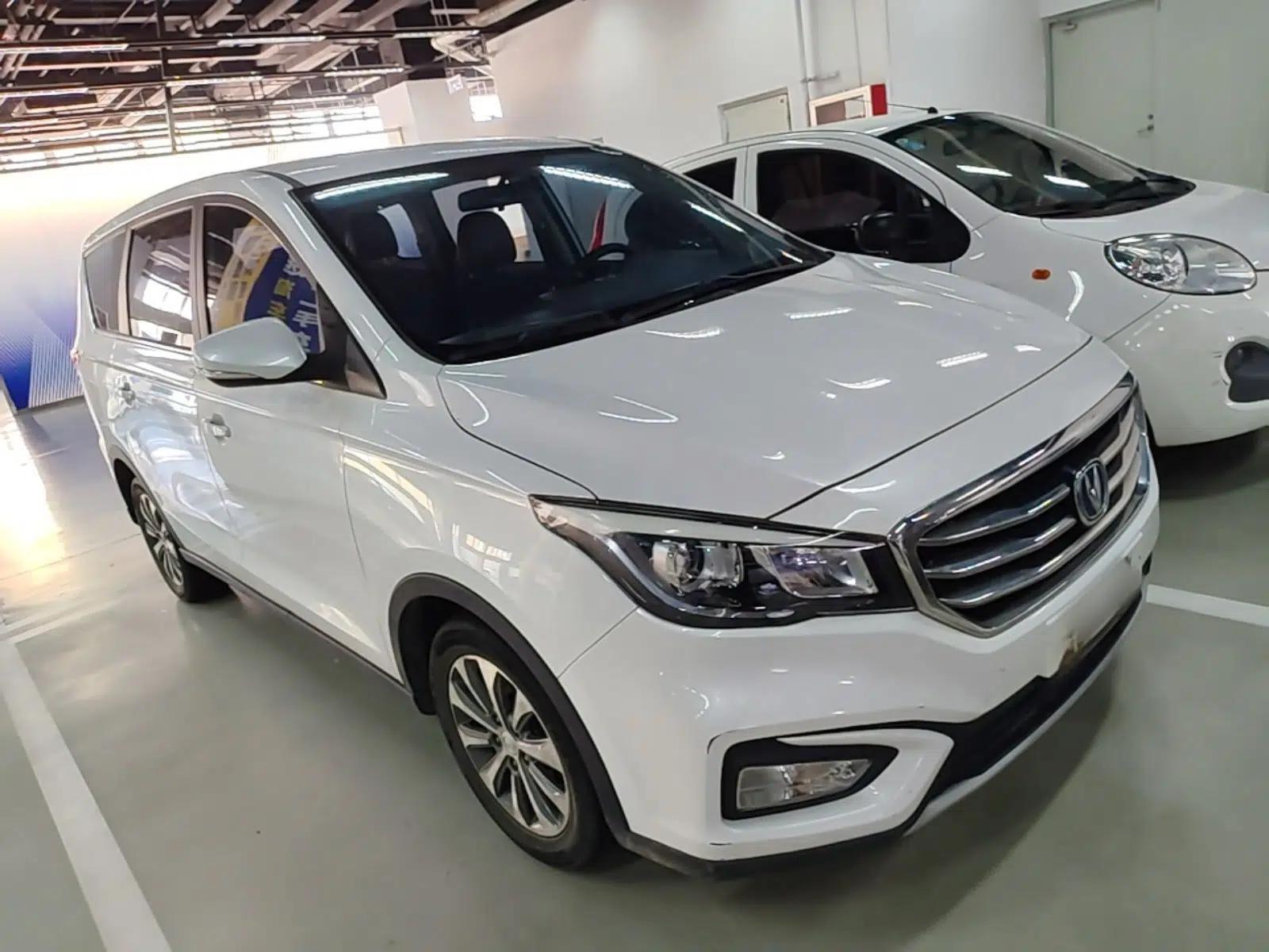 CHANGAN Lingxuan 2017 1.6L Manual Happiness Edition — миниатюра 3