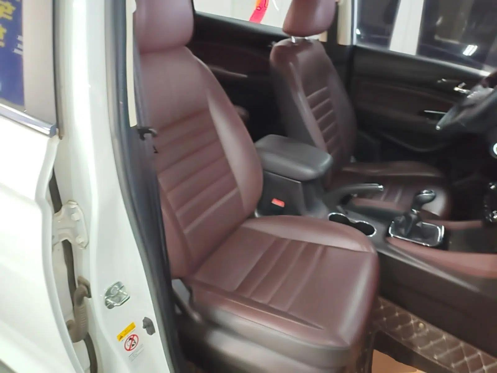 CHANGAN Lingxuan 2017 1.6L Manual Happiness Edition — миниатюра 23