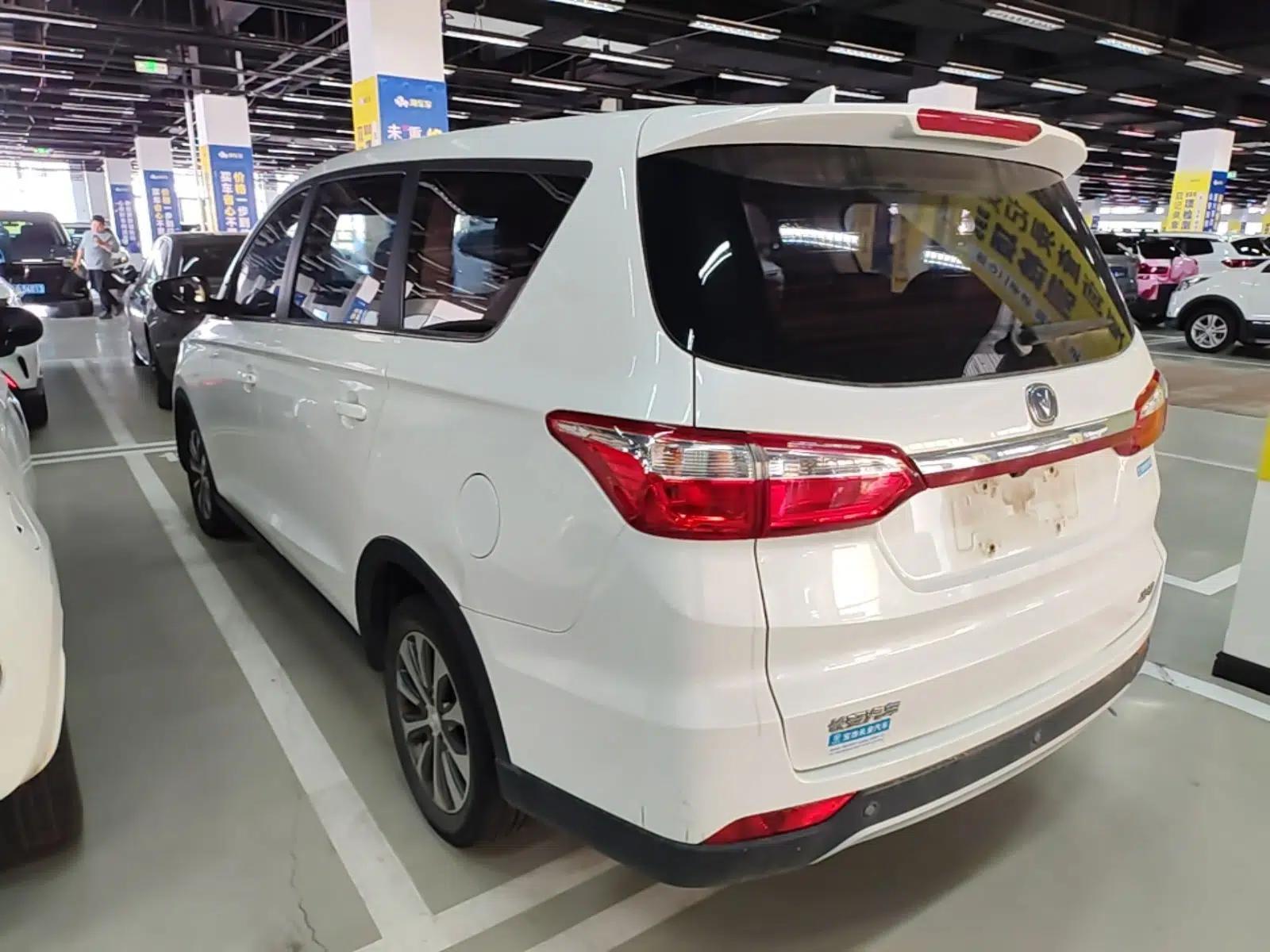 CHANGAN Lingxuan 2017 1.6L Manual Happiness Edition — миниатюра 4