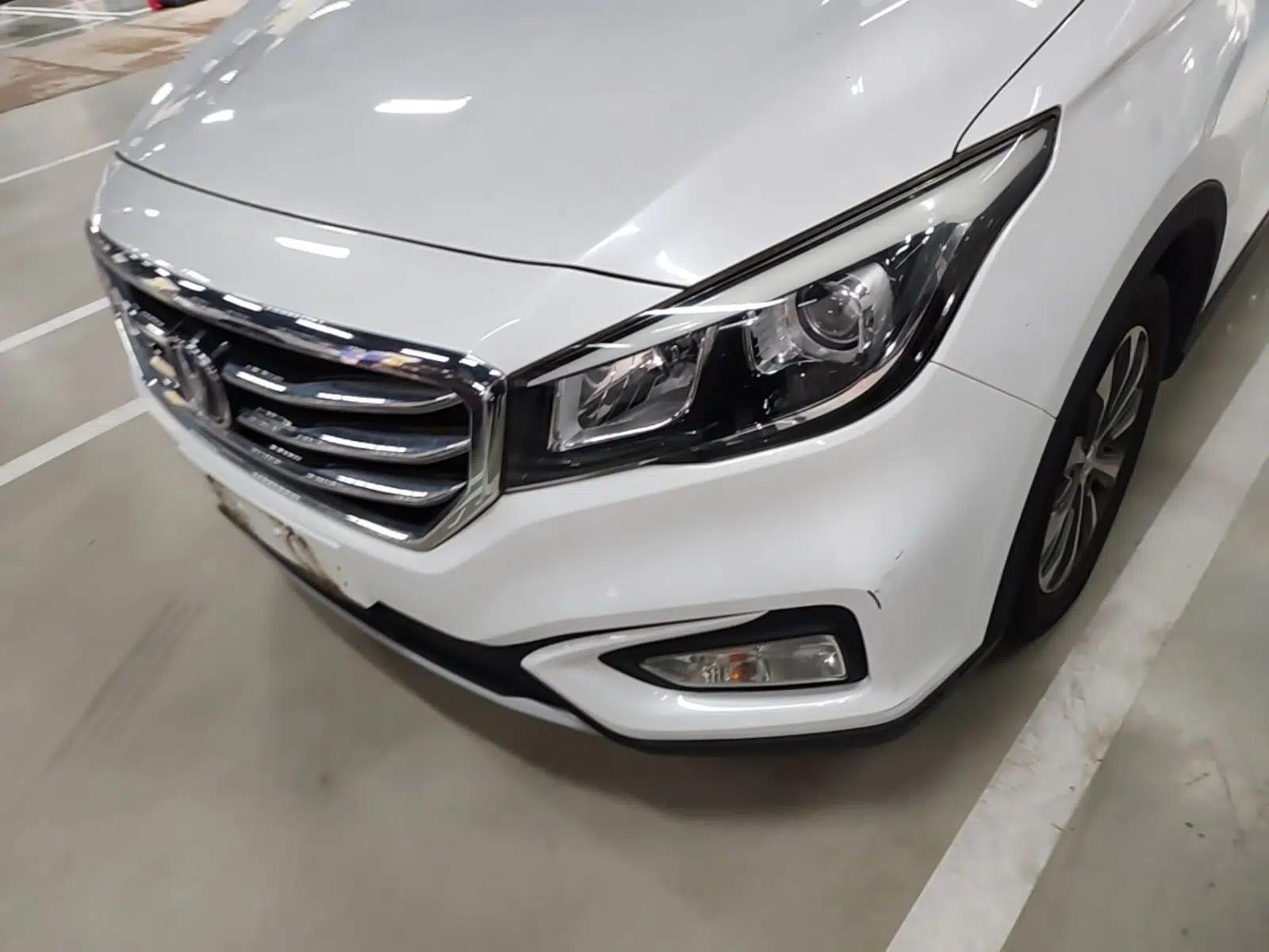 CHANGAN Lingxuan 2017 1.6L Manual Happiness Edition — миниатюра 9
