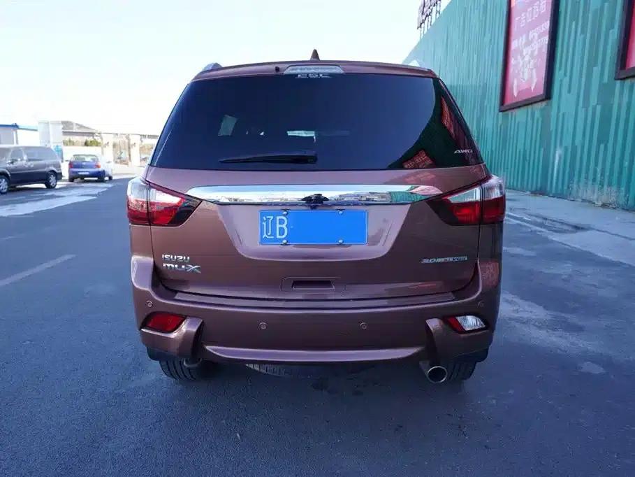mu-X 2017 3.0T 4WD Automatic Premium 7-Seater (National V Emission Standard) — миниатюра 12