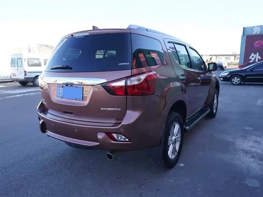 mu-X 2017 3.0T 4WD Automatic Premium 7-Seater (National V Emission Standard) — миниатюра 13