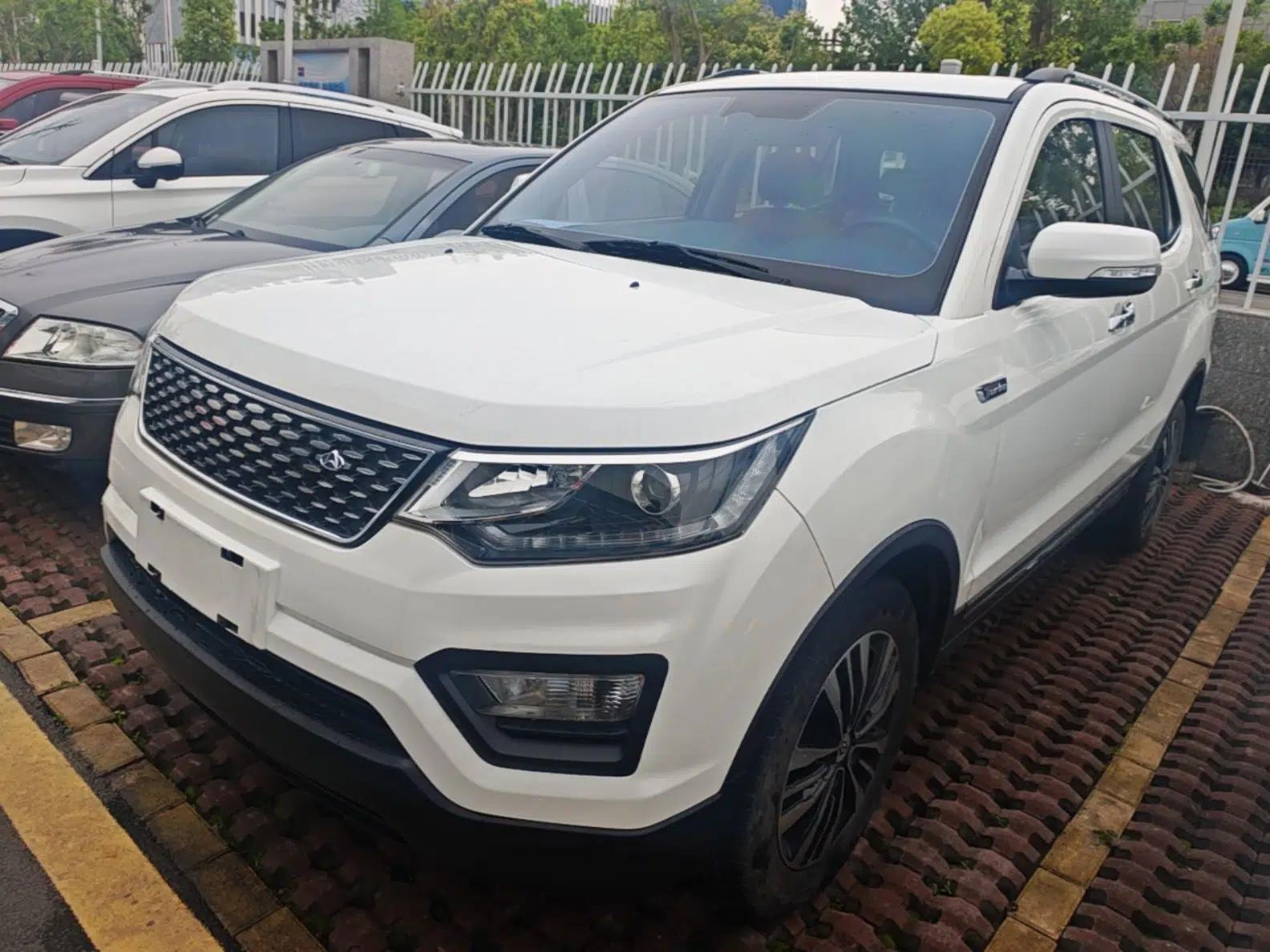 CHANGAN OSHAN CX70 2017 Facelifted CX70T 1.5T Automatic Zunqing Edition — миниатюра 1