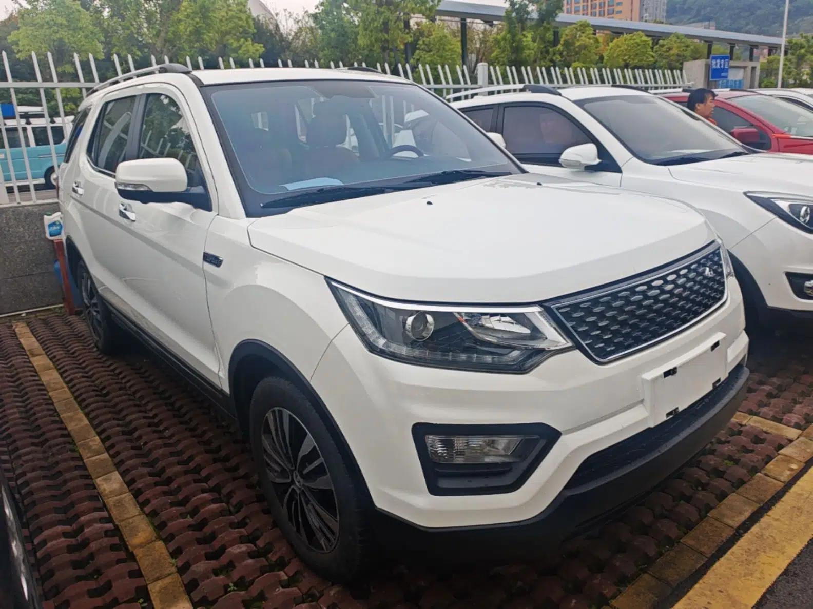 CHANGAN OSHAN CX70 2017 Facelifted CX70T 1.5T Automatic Zunqing Edition — миниатюра 3
