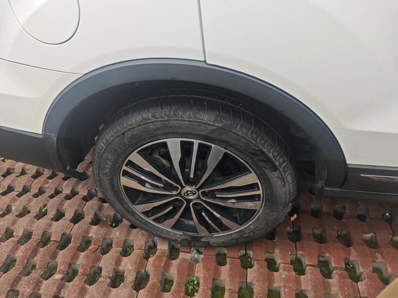CHANGAN OSHAN CX70 2017 Facelifted CX70T 1.5T Automatic Zunqing Edition — миниатюра 10
