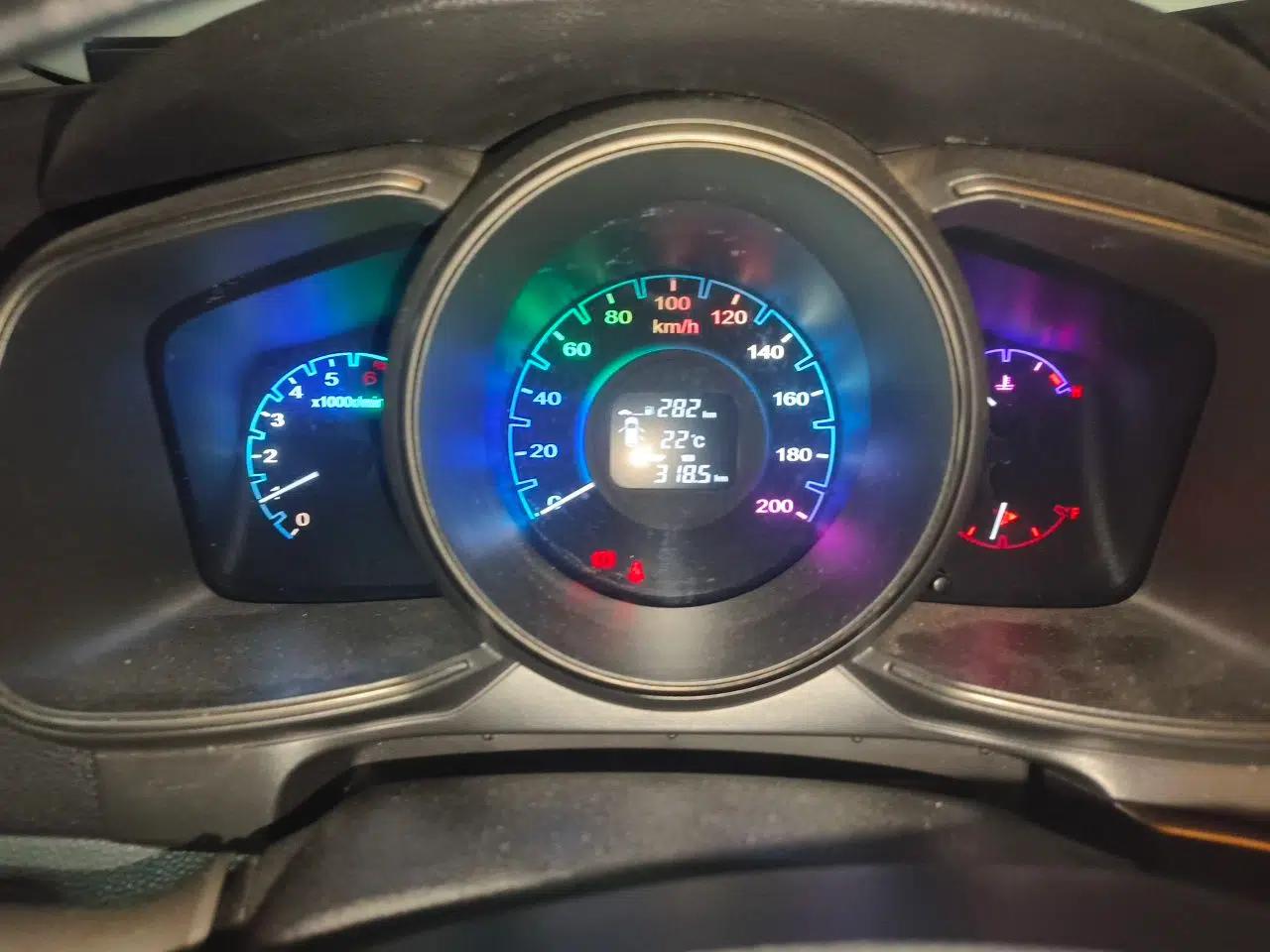 CHANGAN OSHAN CX70 2016 1.6L Manual Luxury Model — миниатюра 12