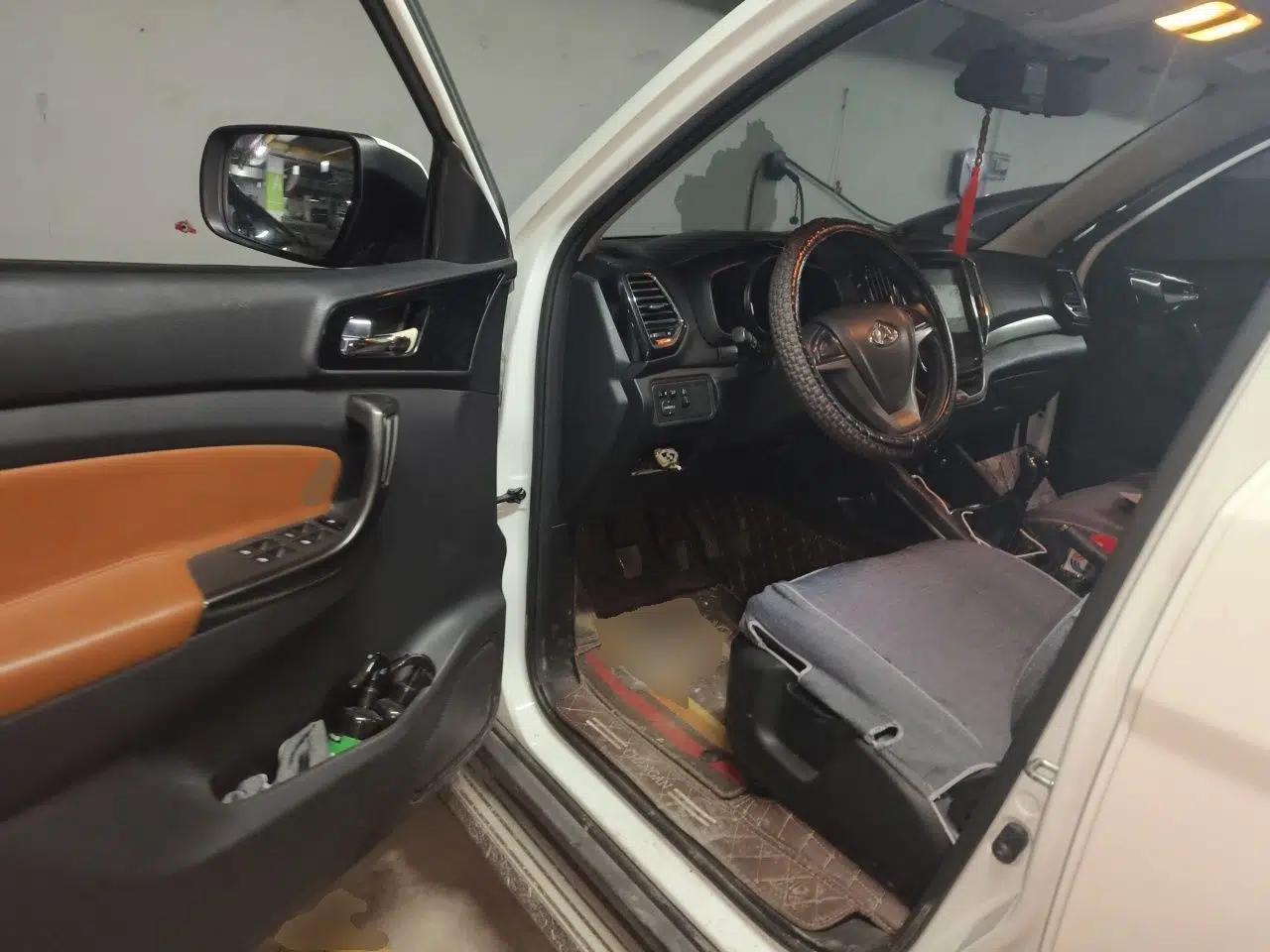 CHANGAN OSHAN CX70 2016 1.6L Manual Luxury Model — миниатюра 17