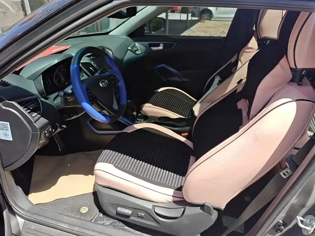Veloster 2012 1.6T Automatic Luxury Edition — миниатюра 15