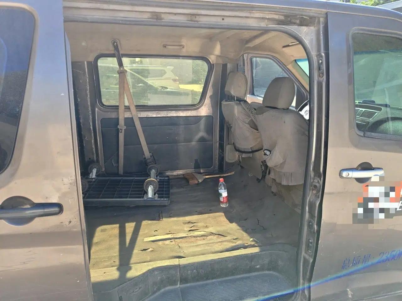 CHANGAN KAICHENG Ruixing M80 2018 1.5L Comfort Van Flat Roof Back-Hinged Doors 4G15S — миниатюра 18