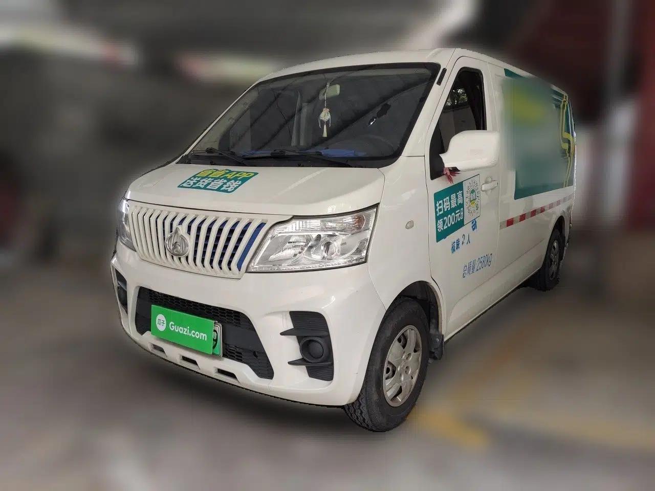 CHANGAN KAICHENG Ruixing EM60 2022 Pure Electric Van 4498 mm Long Flat Roof with Rear-Hinged Doors 2 Seats 60 kW 41.86 kWh — миниатюра 1