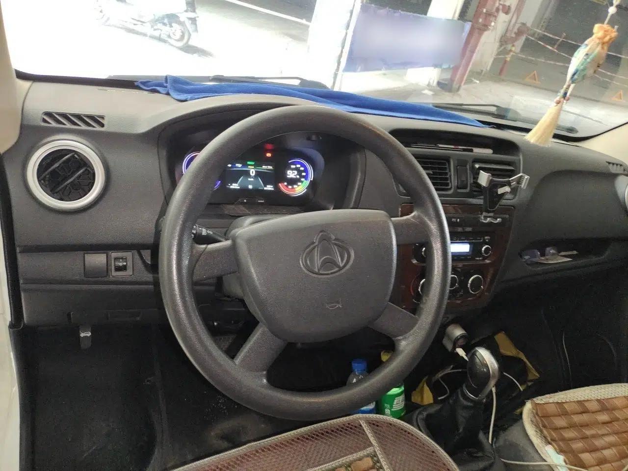 CHANGAN KAICHENG Ruixing EM60 2022 Pure Electric Van 4498 mm Long Flat Roof with Rear-Hinged Doors 2 Seats 60 kW 41.86 kWh — миниатюра 11