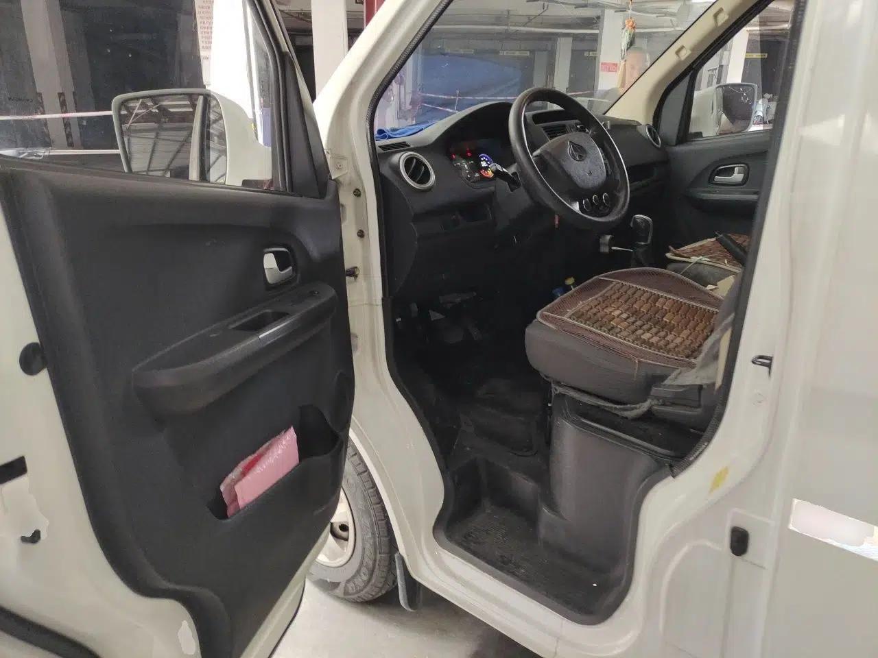 CHANGAN KAICHENG Ruixing EM60 2022 Pure Electric Van 4498 mm Long Flat Roof with Rear-Hinged Doors 2 Seats 60 kW 41.86 kWh — миниатюра 17