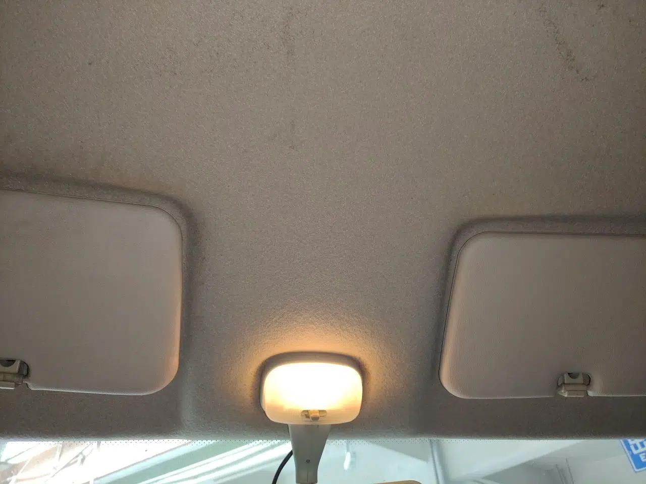 CHANGAN KAICHENG Ruixing EM60 2022 Pure Electric Van 4498 mm Long Flat Roof with Rear-Hinged Doors 2 Seats 60 kW 41.86 kWh — миниатюра 19