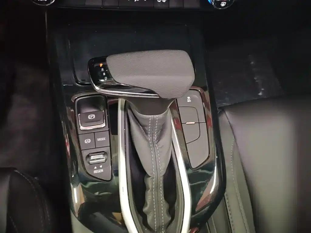 Chevrolet Menlo 2022 Star Plus Edition — миниатюра 14