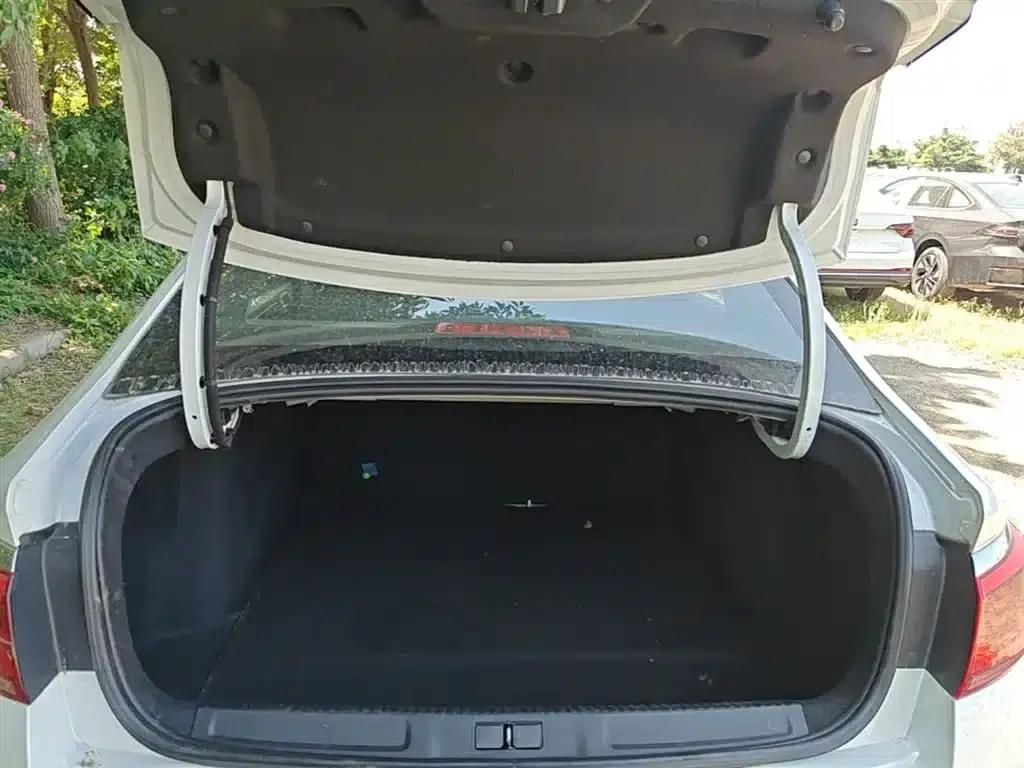 Citroën C4 Sega 2016 1.6L Automatic Comfort Model — миниатюра 19