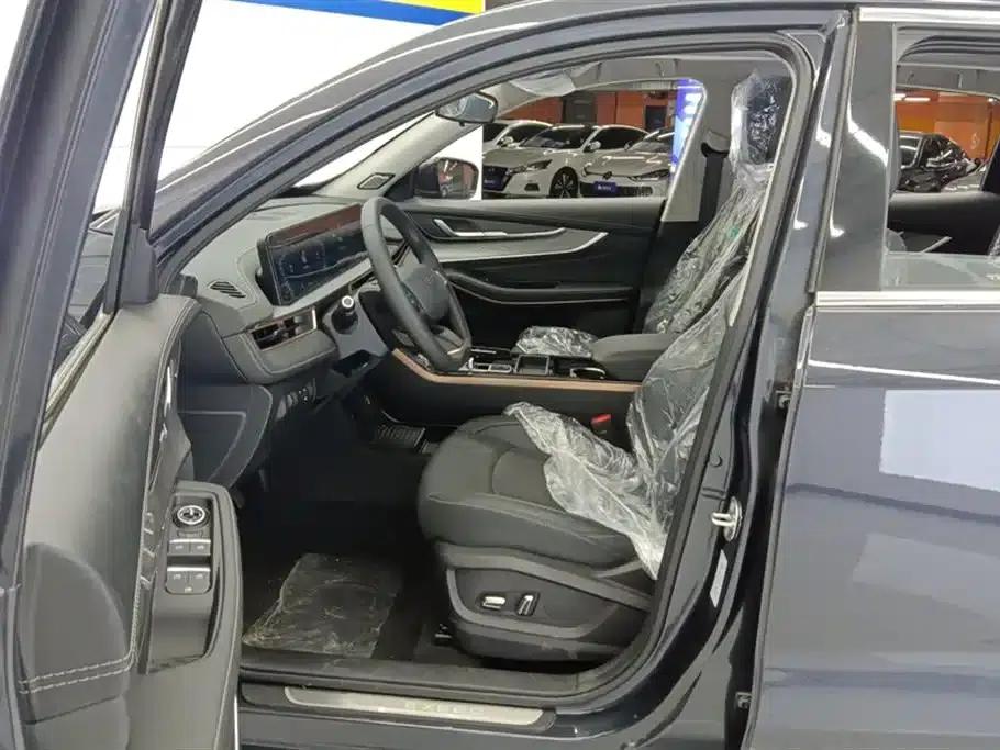 Exeed C-DM 2022 1.5TCI-DHT 105KM Wind Chaser Edition — миниатюра 9