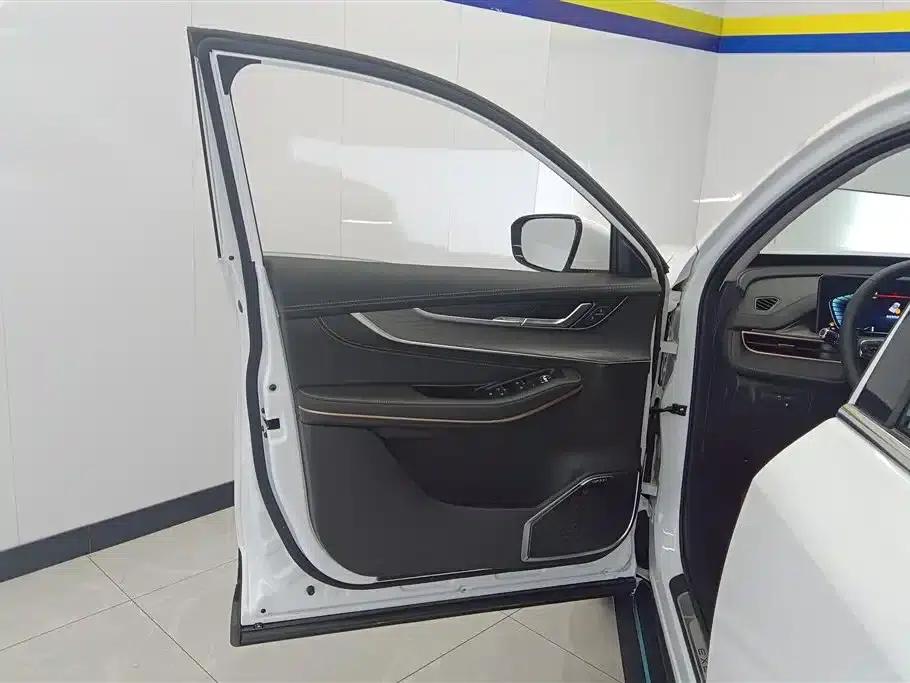 Exeed C-DM 2022 1.5TCI-DHT 105KM Wind Chaser Edition — миниатюра 7
