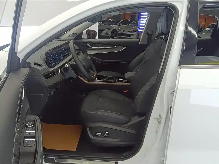 Exeed C-DM 2022 1.5TCI-DHT 105KM Wind Chaser Edition — миниатюра 9